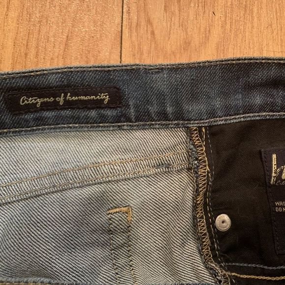 Citizens of Humanity Kelly #001 Stretch
Low waist Bootcut size 30
EUC - Picture 13 of 16